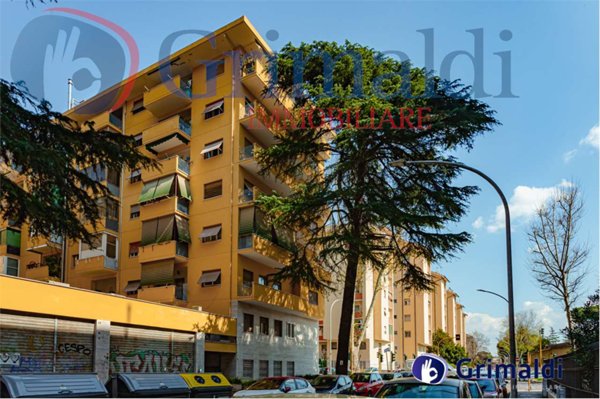 appartamento in vendita ad Edolo in zona Vico