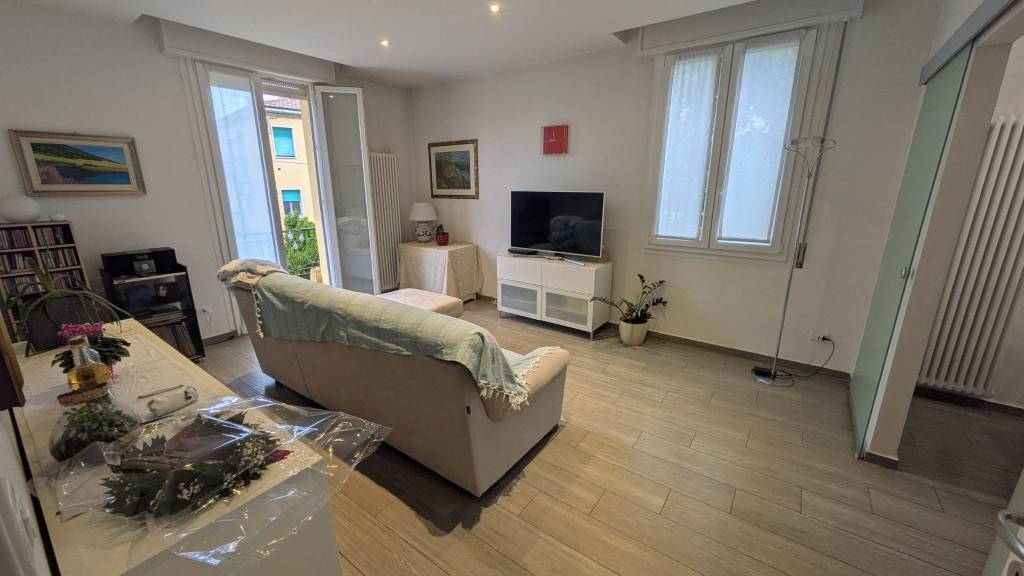 appartamento in vendita ad Edolo in zona Vico