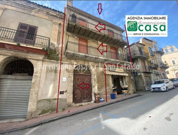 casa indipendente in vendita ad Edolo in zona Vico