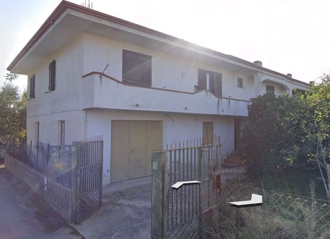 locale di sgombero in vendita ad Edolo in zona Vico