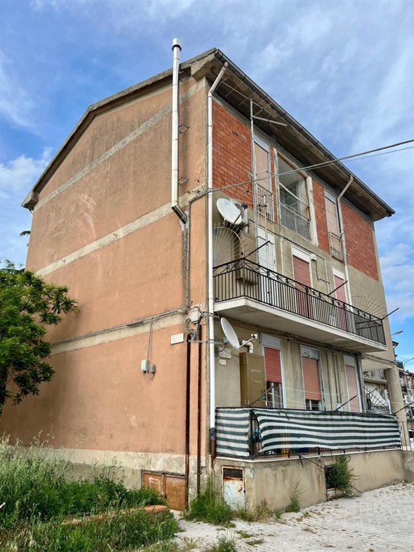 appartamento in vendita ad Edolo in zona Vico