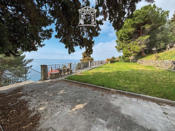 casa indipendente in vendita ad Edolo in zona Vico
