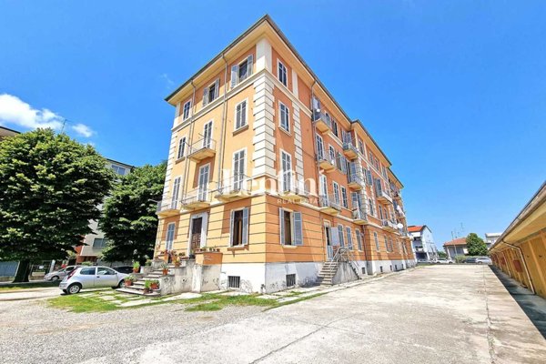 appartamento in vendita ad Edolo in zona Vico