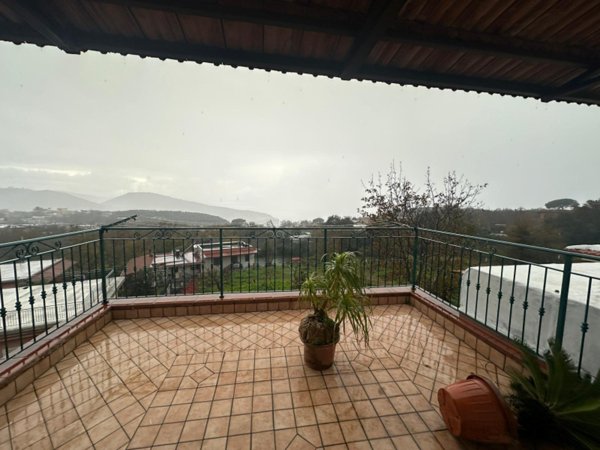 appartamento in vendita ad Edolo in zona Vico