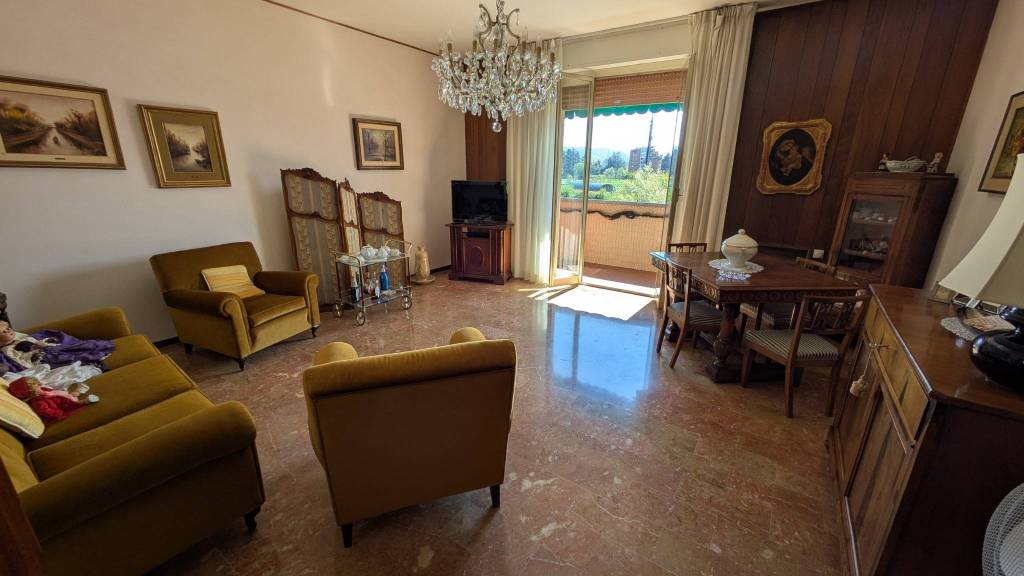appartamento in vendita ad Edolo in zona Vico