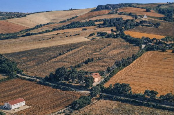 casa indipendente in vendita ad Edolo in zona Vico