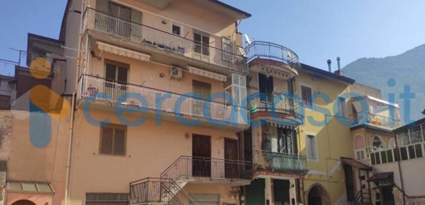appartamento in vendita ad Edolo in zona Vico