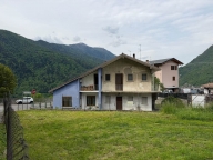 appartamento in vendita ad Edolo in zona Vico