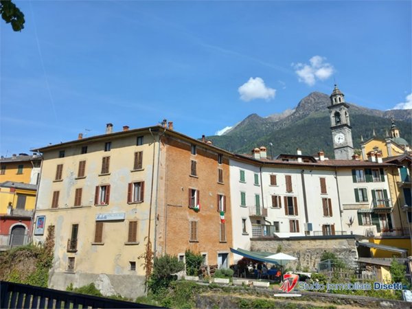 appartamento in vendita ad Edolo in zona Mù