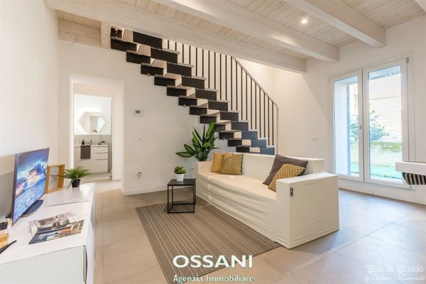 casa indipendente in vendita ad Edolo in zona Vico