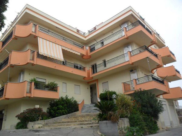 appartamento in vendita ad Edolo in zona Vico