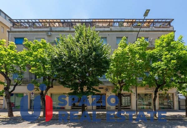 appartamento in vendita ad Edolo in zona Vico