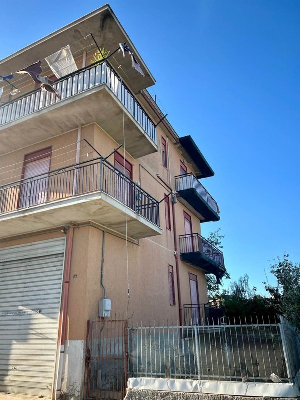 appartamento in vendita ad Edolo in zona Vico