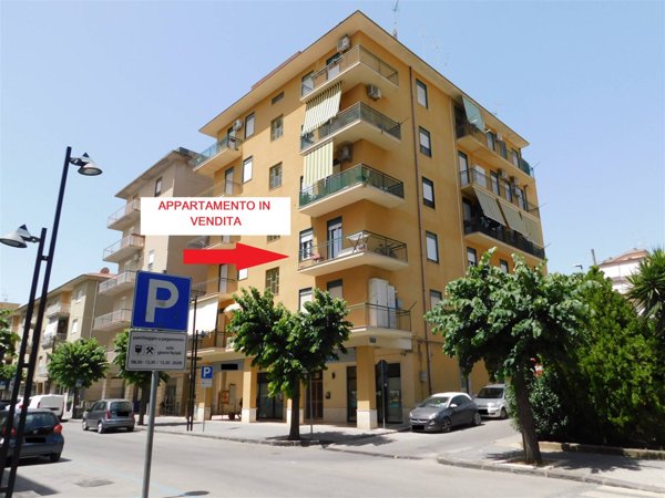 appartamento in vendita ad Edolo in zona Vico