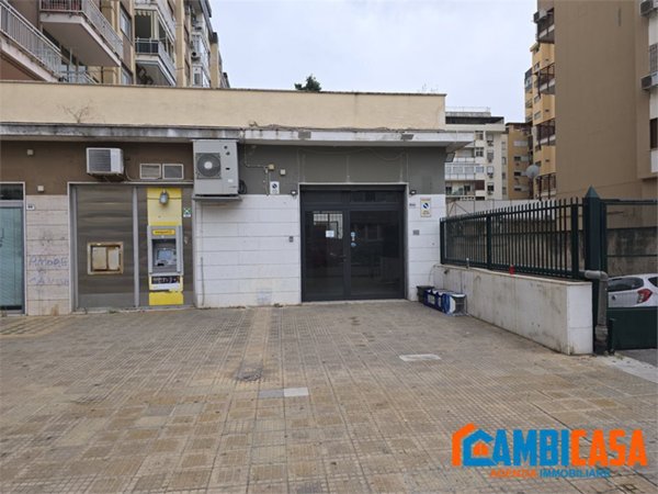 negozio in vendita ad Edolo in zona Vico