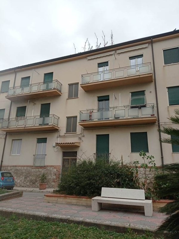 appartamento in vendita ad Edolo in zona Vico