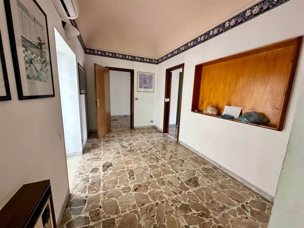 casa indipendente in vendita ad Edolo in zona Vico