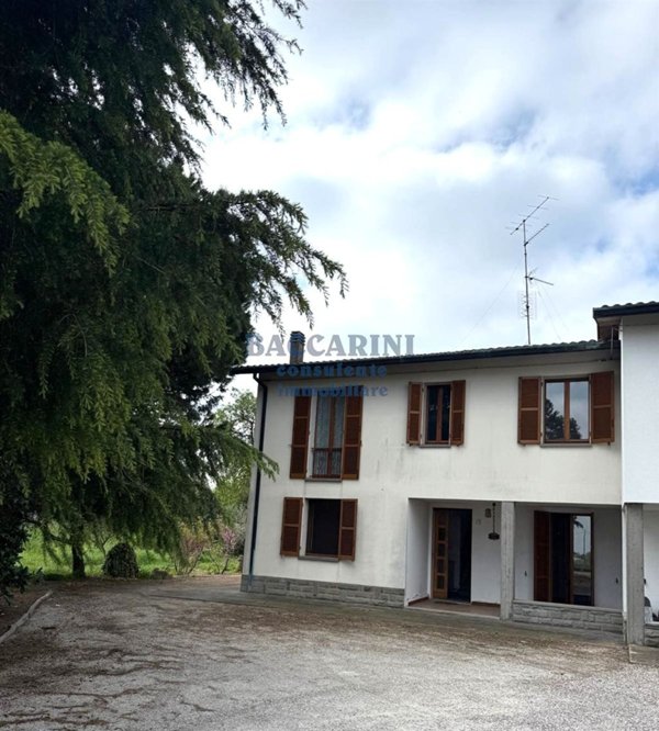 casa indipendente in vendita ad Edolo in zona Vico