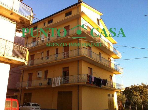 appartamento in vendita ad Edolo in zona Vico