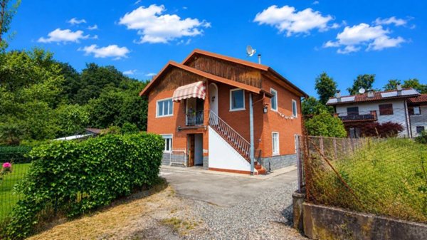 appartamento in vendita ad Edolo in zona Vico