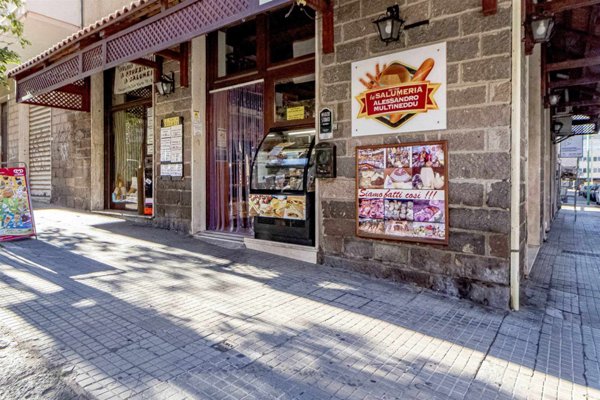 negozio in vendita ad Edolo in zona Vico