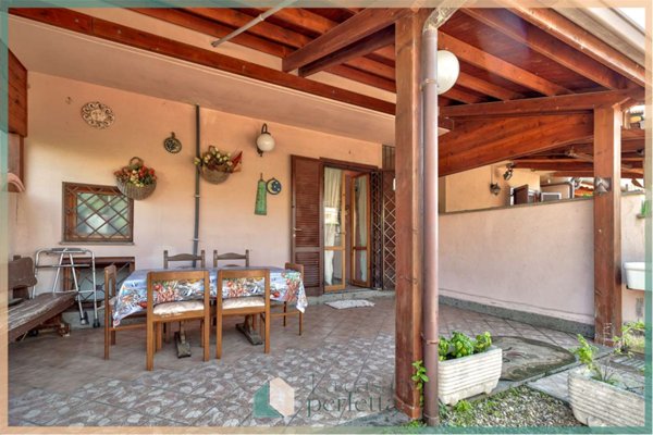 casa indipendente in vendita ad Edolo in zona Vico
