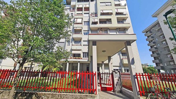 appartamento in vendita ad Edolo in zona Vico