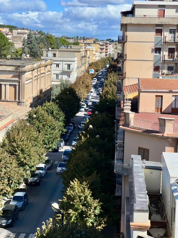 appartamento in vendita ad Edolo in zona Vico