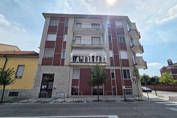 appartamento in vendita ad Edolo in zona Vico