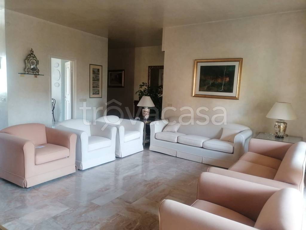 appartamento in vendita ad Edolo in zona Vico