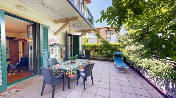 casa indipendente in vendita ad Edolo in zona Vico