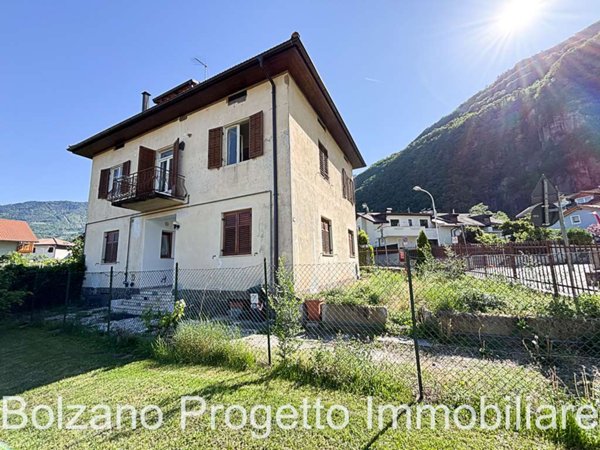 appartamento in vendita ad Edolo in zona Vico