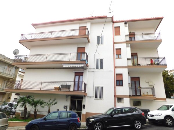 appartamento in vendita ad Edolo in zona Vico