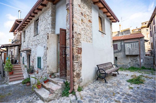 appartamento in vendita ad Edolo in zona Vico