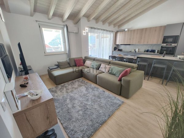 appartamento in vendita ad Edolo in zona Mù