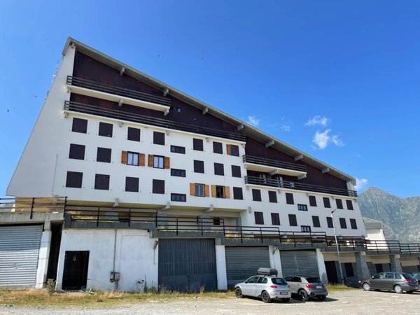 appartamento in vendita ad Edolo in zona Vico
