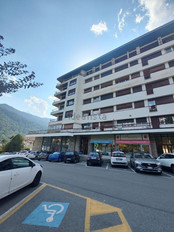 appartamento in vendita ad Edolo in zona Mù