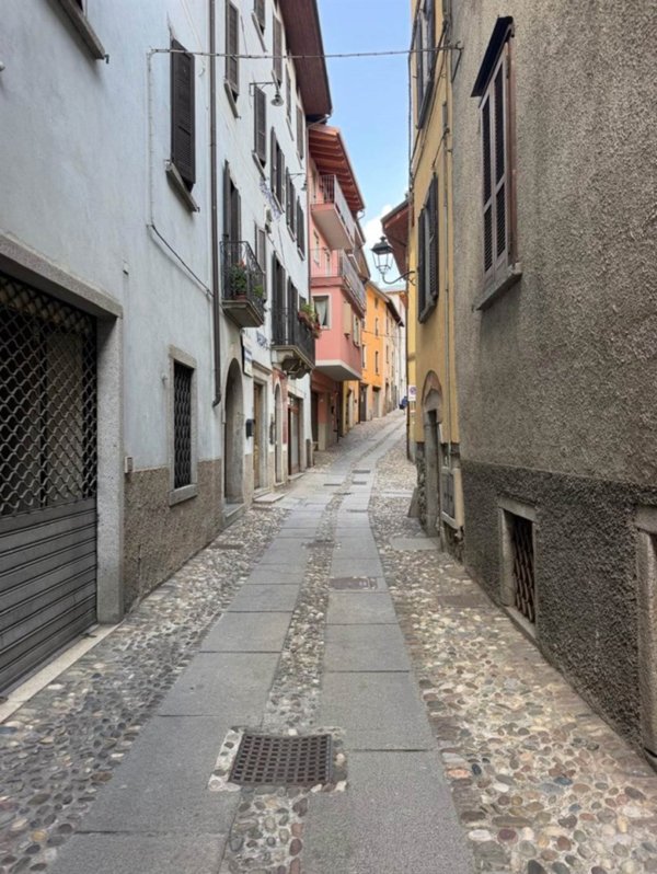 appartamento in vendita ad Edolo in zona Mù