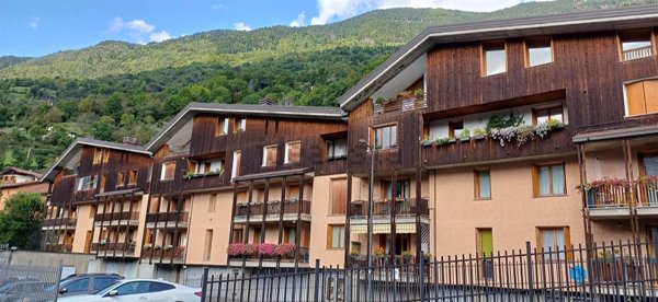appartamento in vendita ad Edolo in zona Mù