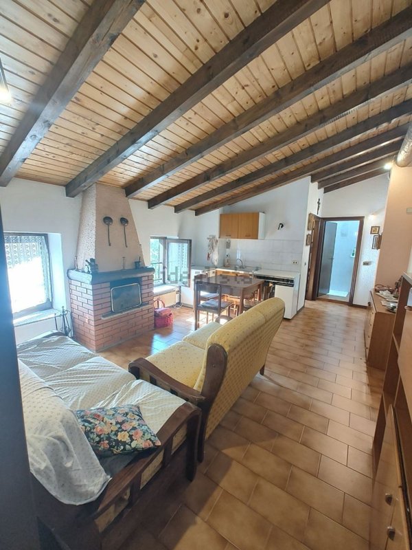 appartamento in vendita ad Edolo in zona Mù
