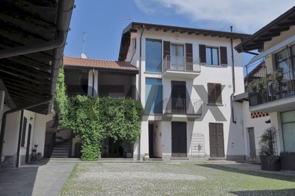 appartamento in vendita ad Edolo in zona Vico