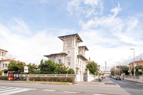 casa indipendente in vendita ad Edolo in zona Vico