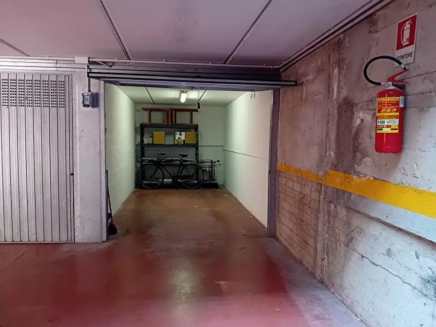 box auto in vendita ad Edolo in zona Vico