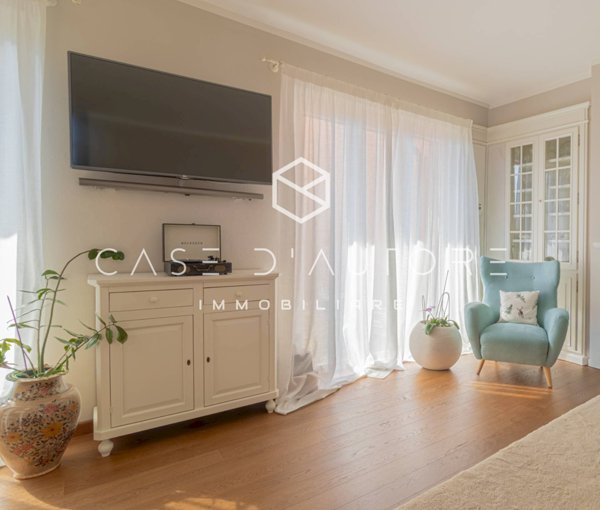 casa indipendente in vendita ad Edolo in zona Vico