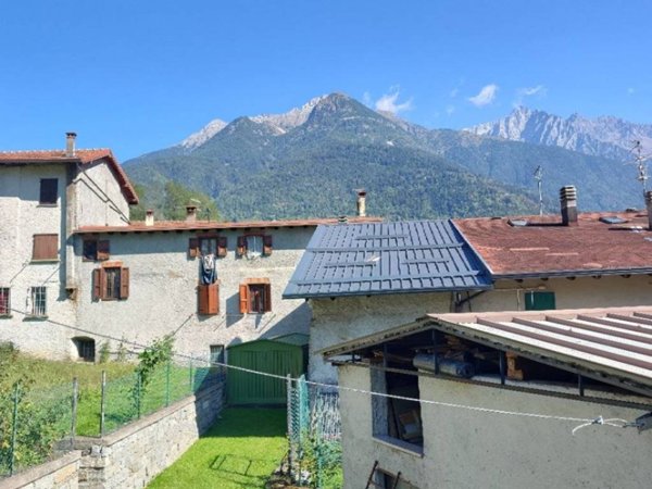 casa indipendente in vendita ad Edolo in zona Mù