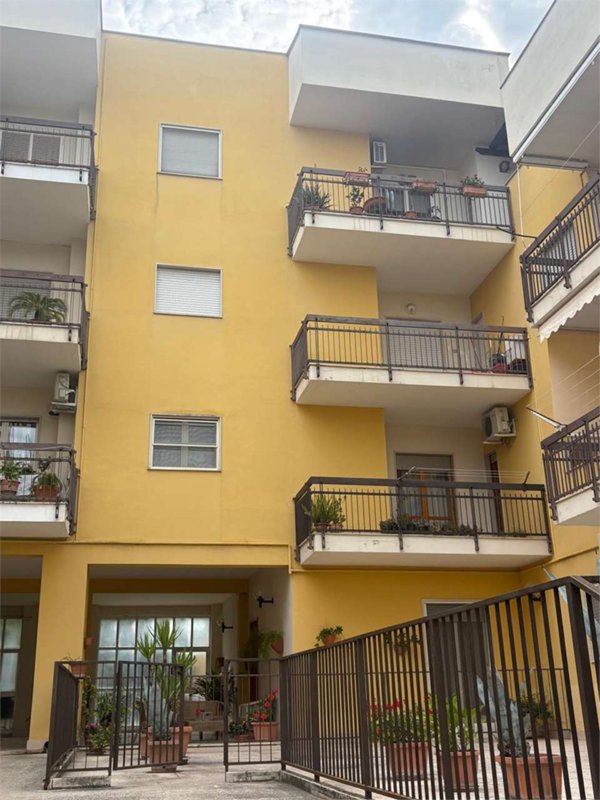 appartamento in vendita ad Edolo in zona Vico