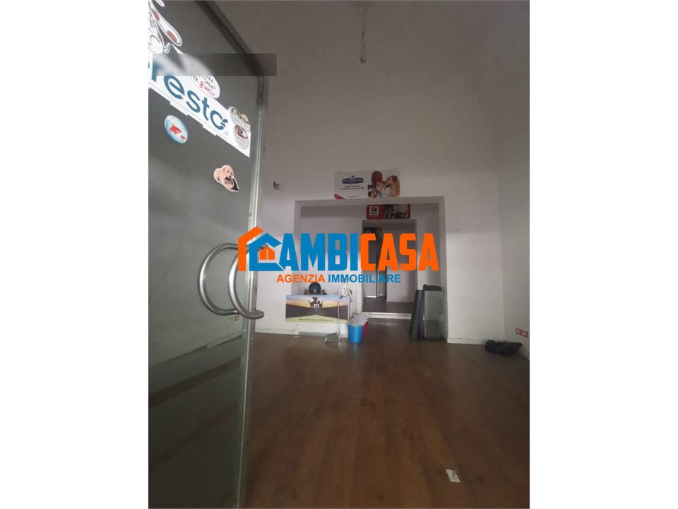 locale commerciale in vendita ad Edolo in zona Vico