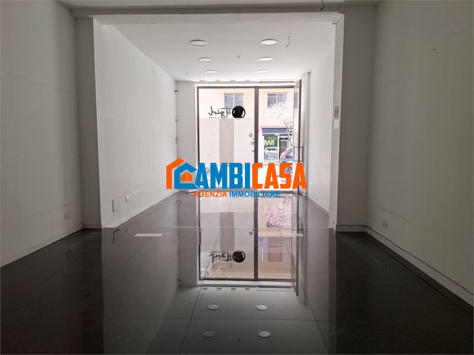ufficio in vendita ad Edolo in zona Vico
