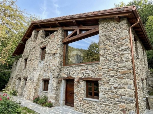 casale in vendita ad Edolo in zona Mù