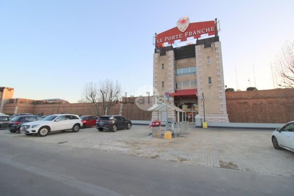 negozio in vendita ad Erbusco